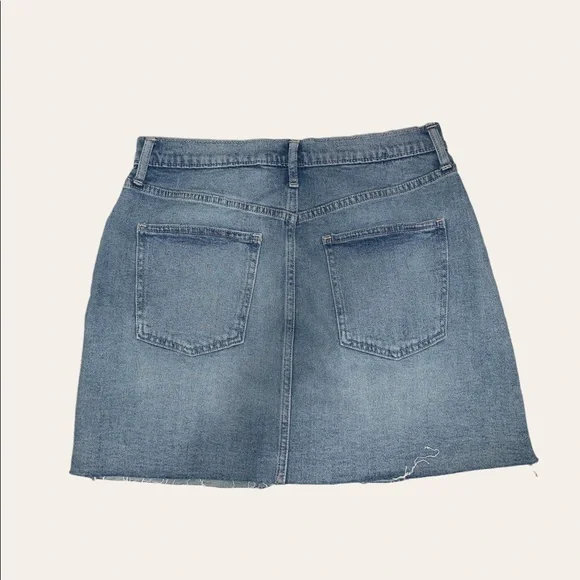 Gap Skirt - Picture 2 of 5